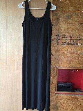 Ellen Tracy Black Scoop Neck Tank Maxi Dress